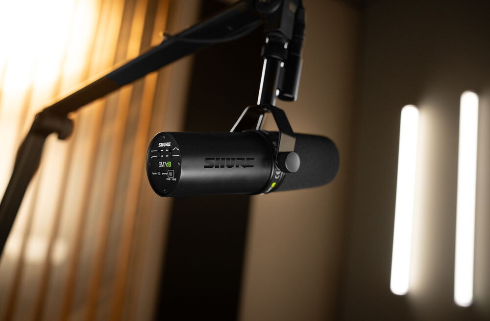 Shure Mikrofon wokalny SM7dB z przedwzmacniaczem- mikrofon w studio