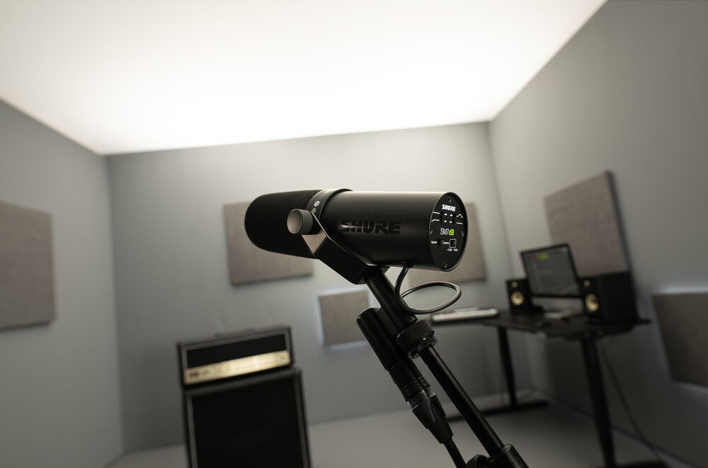 Shure Mikrofon wokalny SM7dB z przedwzmacniaczem- mikrofon w studio