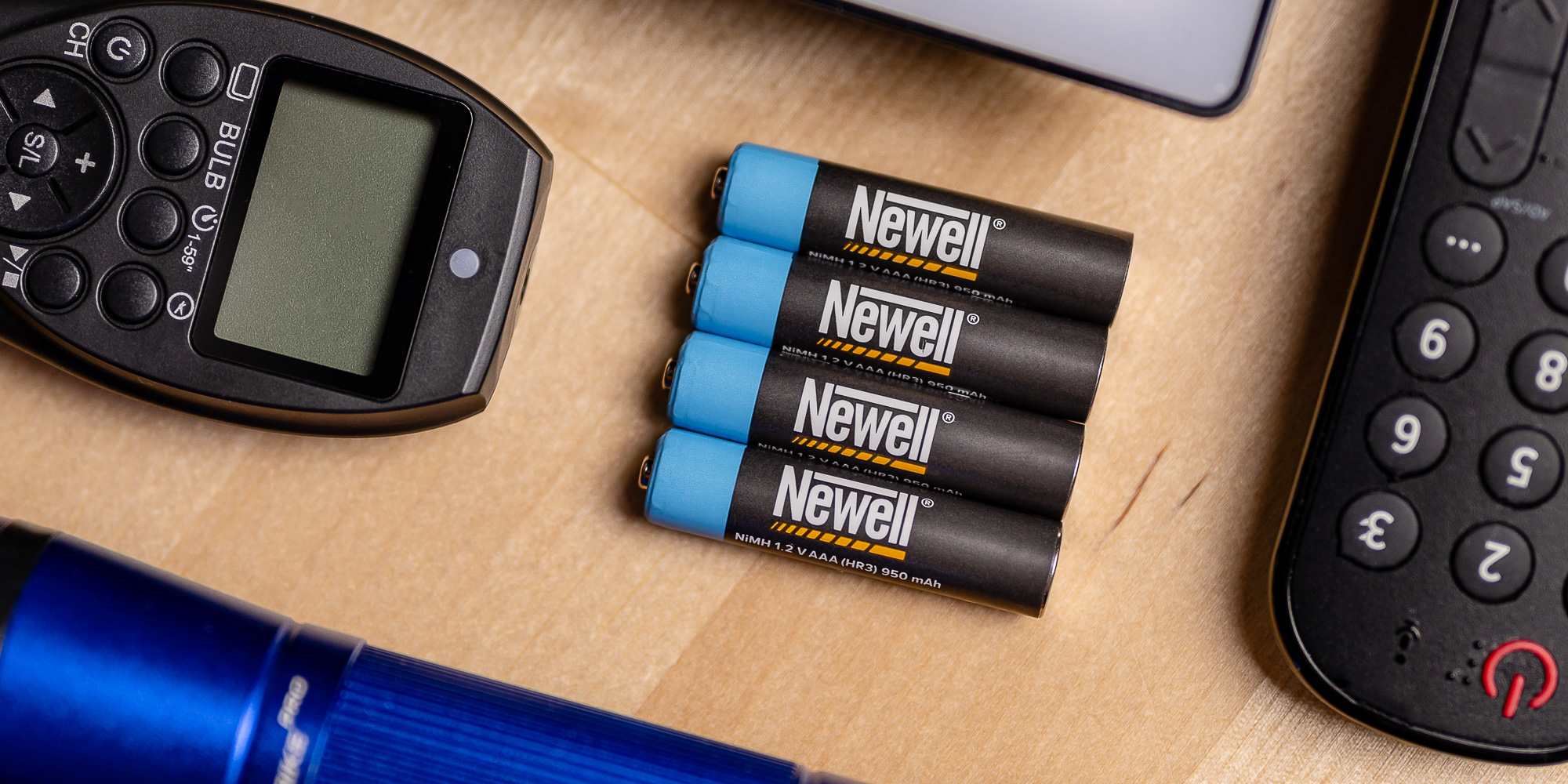 Akumulatory Newell NiMH AAA 950 4 szt. blister
