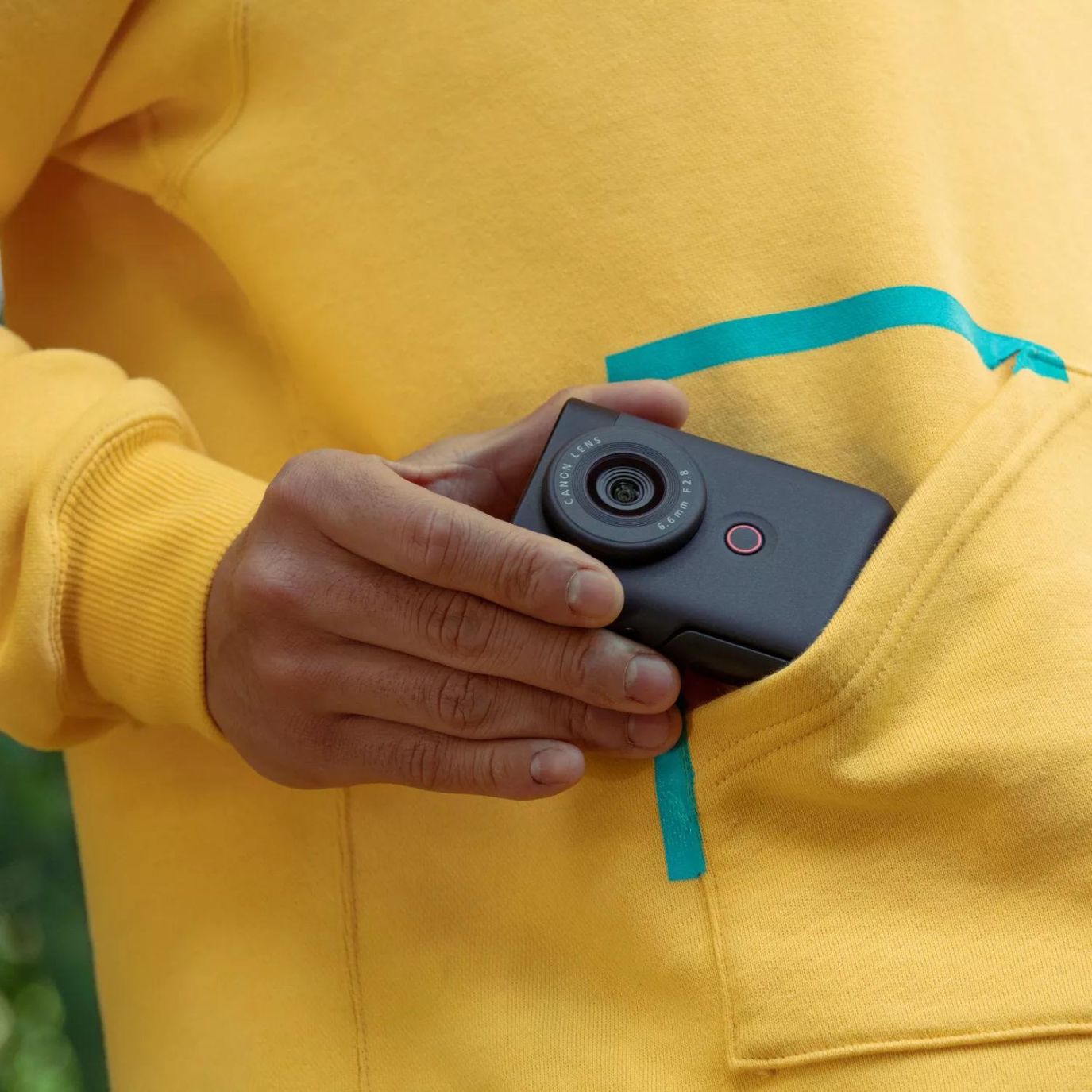 Aparat cyfrowy Canon PowerShot V10 Advanced Vlogging Kit srebrny