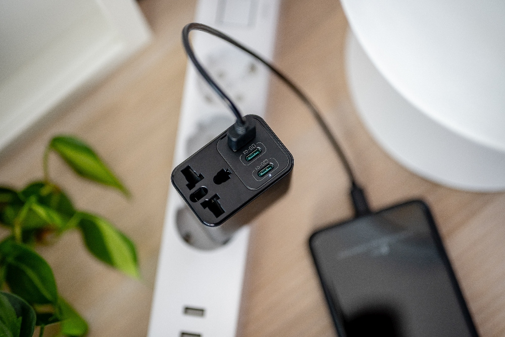 Newell Ładowarka sieciowa GaN travel adapter 65 W