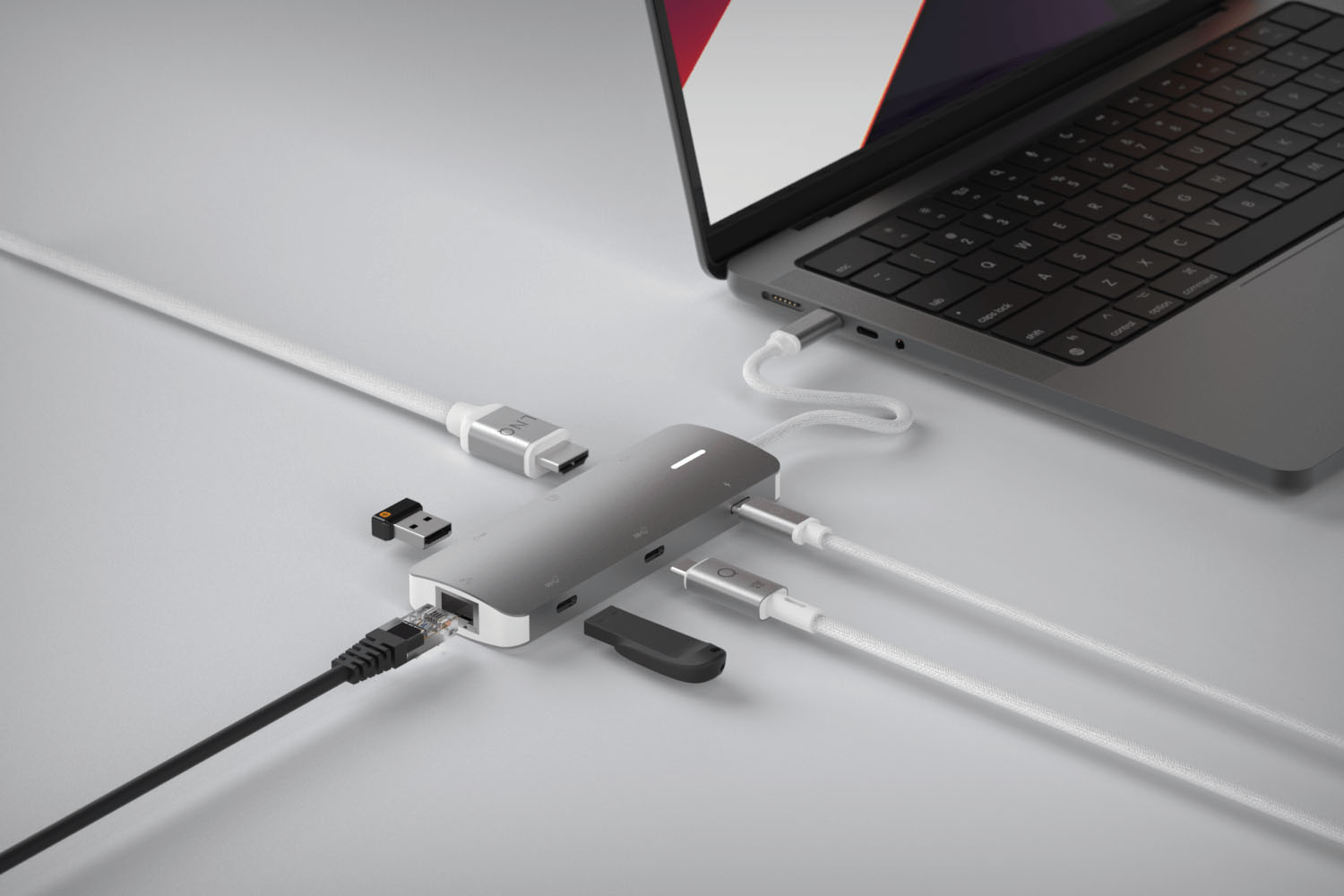 LINQ LINQ 8in1 8K + PRO USB-C Multiport Hub 140W