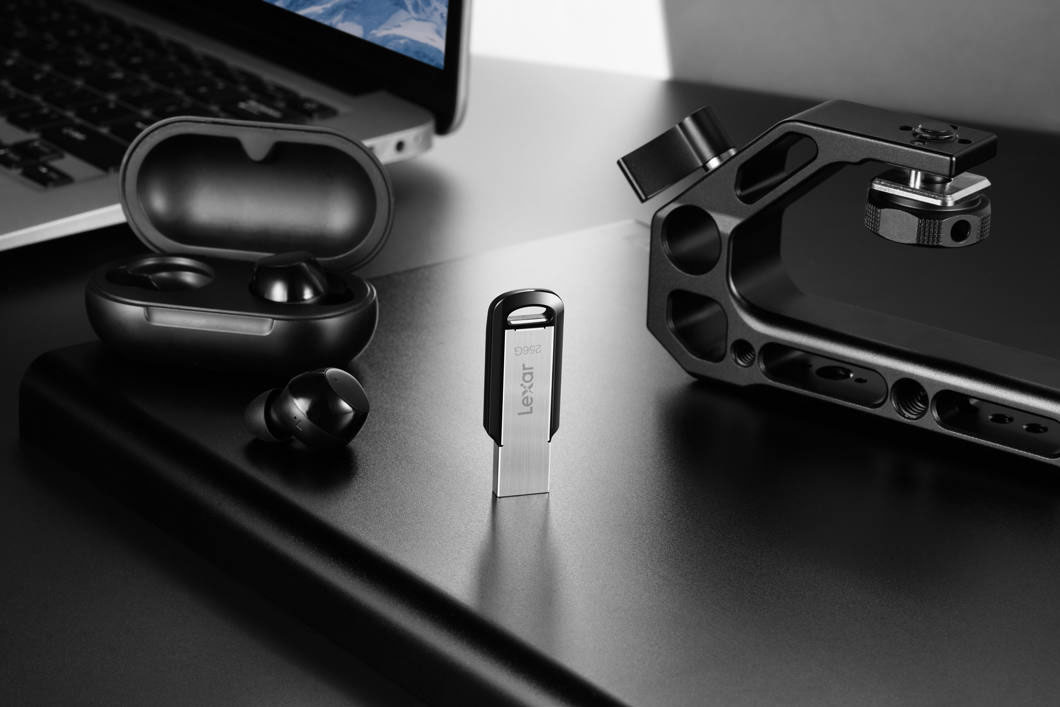 Pamięć USB Lexar Lexar JumpDrive M400 Flash Drive, R130 USB 3.0 32GB USB 3.0