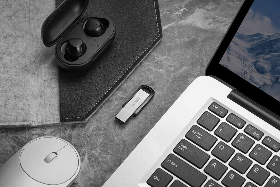 Pamięć USB Lexar Lexar JumpDrive V400 Flash Drive, R100 32GB USB 3.0