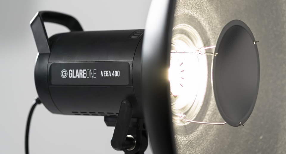Lampa studyjna GlareOne Vega 400 mocowanie Bowens